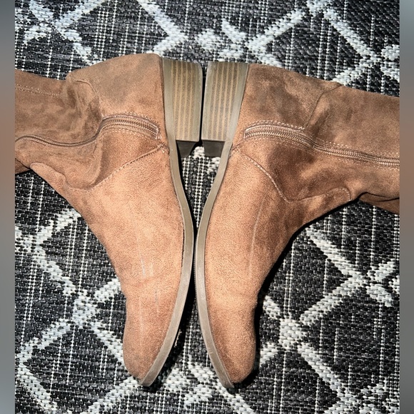 Arizona over the knee boots - Picture 3 of 6